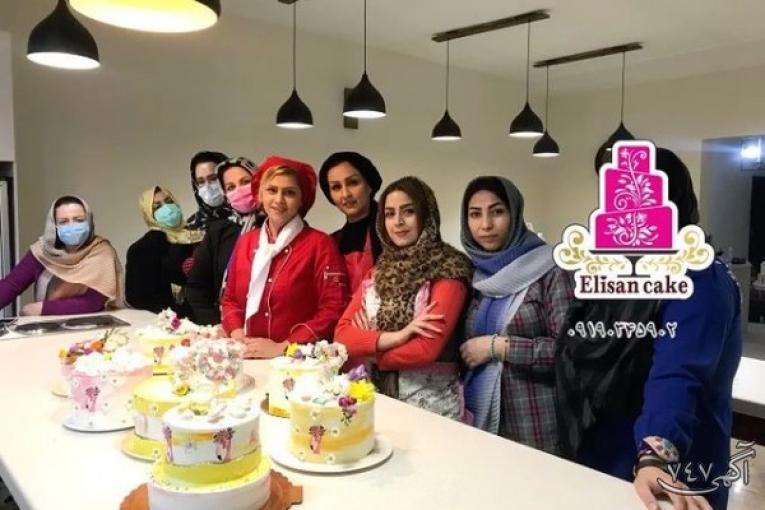 دوره پخت کیک کلاس آموزش کیک و دسر در تهران