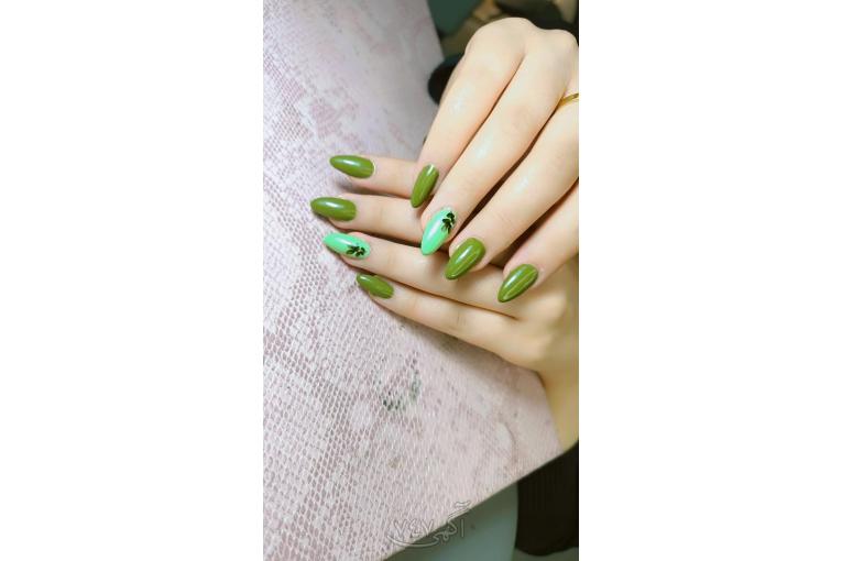 کاشت تخصصی ناخن